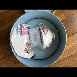 Cup and saucer china set